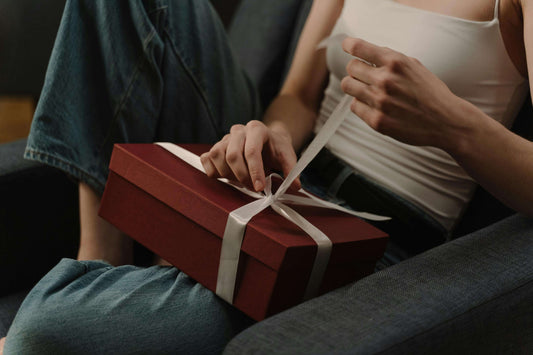 Oops, Forgot Her Birthday? Best Feminine Scent to Cheer Her Up - Moody Girl
